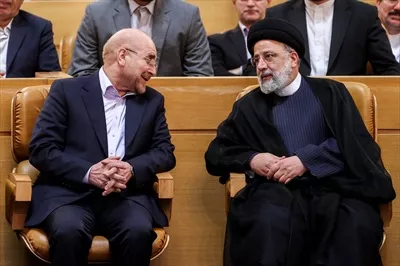 عکس محمد باقر قالیباف و شهید ابراهیم رئیسی: چهرههای سیاسی ایران