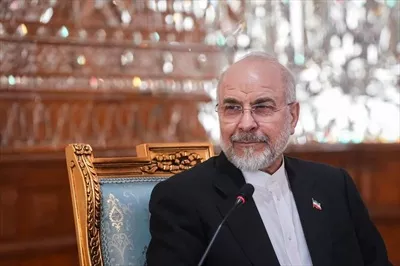 عکس تصویر محمد باقر قالیباف: نگاهی به زندگی و فعالیت های سیاسی او