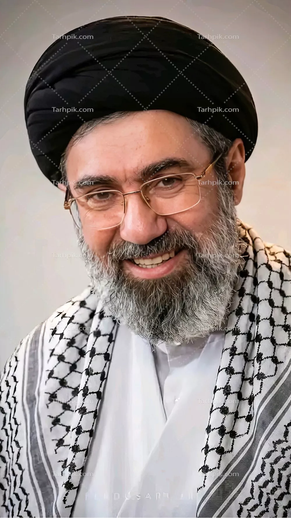عکس آیت الله مجتبی خامنهای با چفیه
