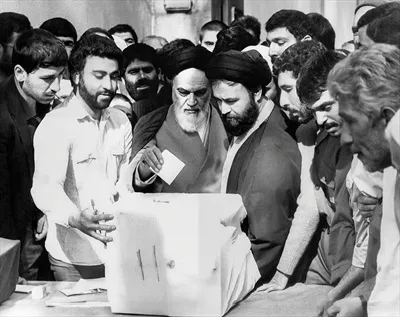 عکس امام خمینی و شرکت در انتخابات