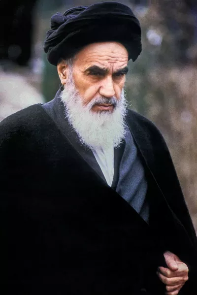 عکس حضرت امام خمینی: رهبر انقلاب اسلامی ایران