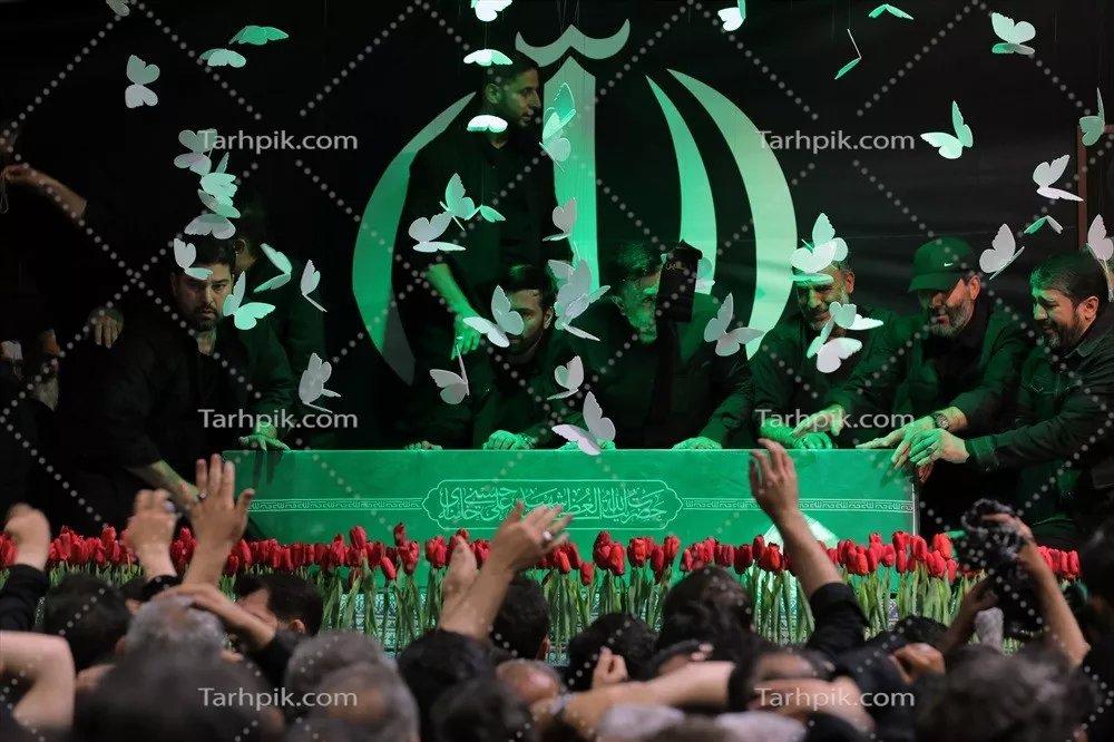 عکس مراسم بدرقه با پیکر رهبر شهید سیدعلی خامنه ای