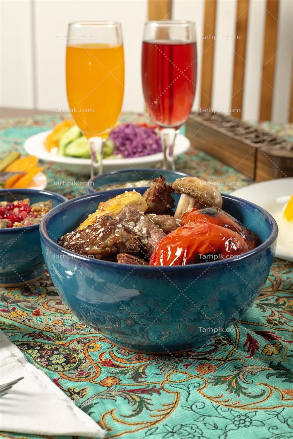 عکس کاسه کباب اردبیلی: یک غذای محبوب و لذیذ ایرانی با گوشت و ادویهها