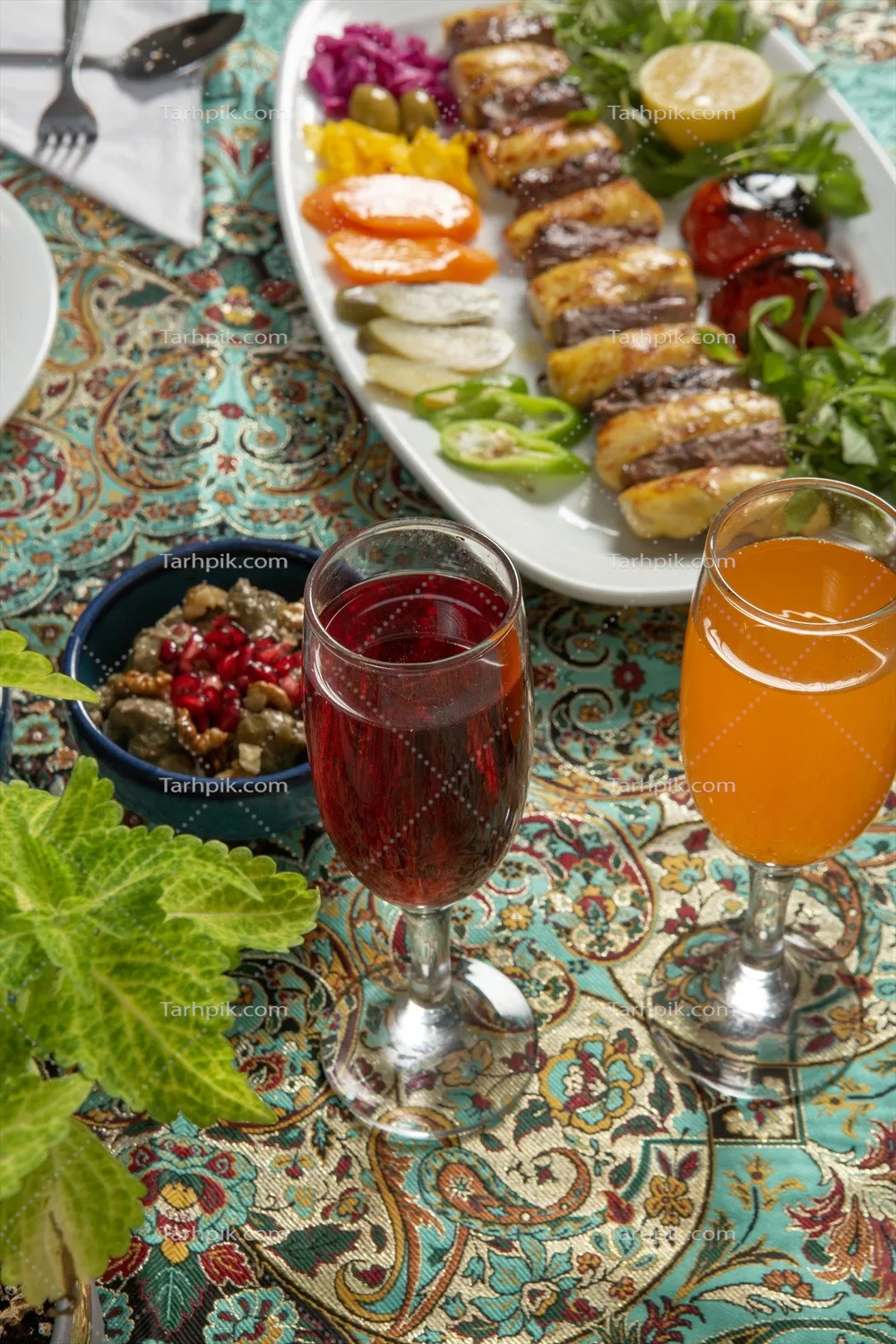 عکس کباب بختیاری: لذیذترین و معروف‌ترین کباب در ایران با طعمی بی‌نظیر
