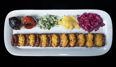 عکس کباب نگینی داخل سینی