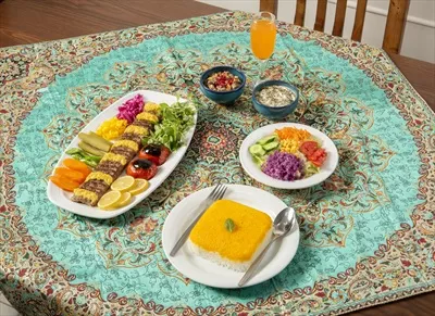عکس کباب نگینی و کته کباب روی سینی