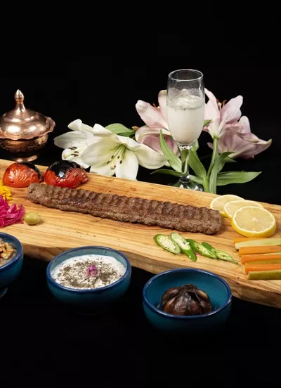 عکس کباب کوبیده سنتی ایرانی با کیفیت عالی