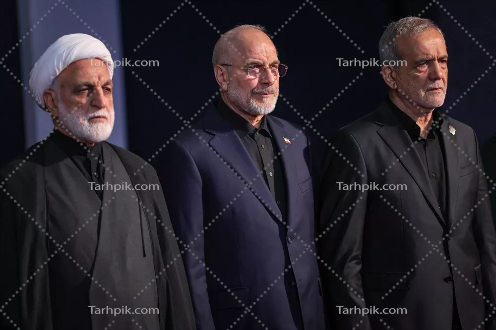 عکس مسعود پزشکیان و محمد باقر قالیباف و غلامحسین محسنی اژه ای در مراسم نماز میت شهید سید علی خامنه ای