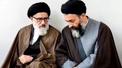 عکس بازسازی شده آیت الله طالقانی و شهید سید محمد بهشتی در کنار هم