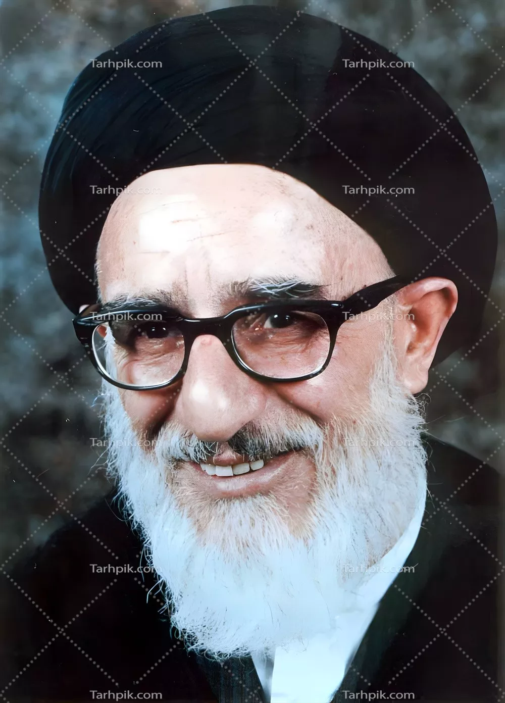 عکس با کیفیت خندان آیت الله طالقانی