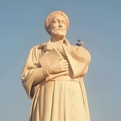 عکس مجسمه ابو علی سینا: فیلسوف و پزشک ایرانی و بنیانگذار پزشکی نوین