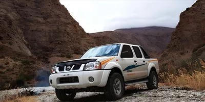 عکس ماشین نیو پیکاب در کوهستان