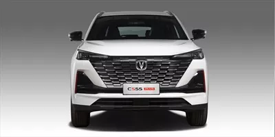 عکس نمای جلو خودرو چانگان CS55 با طراحی مدرن و جذاب