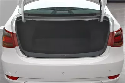 عکس صندوق عقب ماشین دانگ فنگ e70