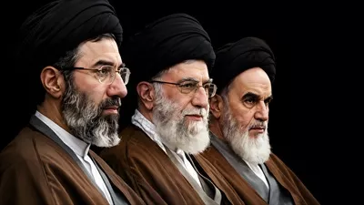 عکس رهبران جمهوری اسلامی بر روی زمینه سیاه: تجلی قدرت و رهبری