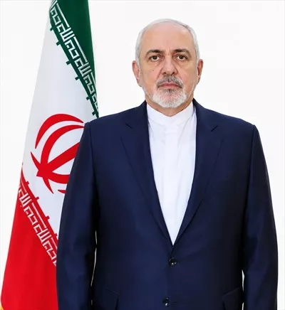 عکس محمد جواد ظریف - کنار پرچم ایران برای طراحی