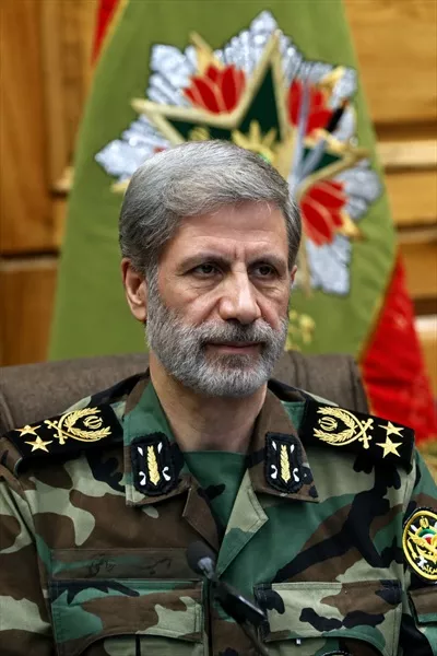 عکس امیر حاتمی فرمانده ارتش
