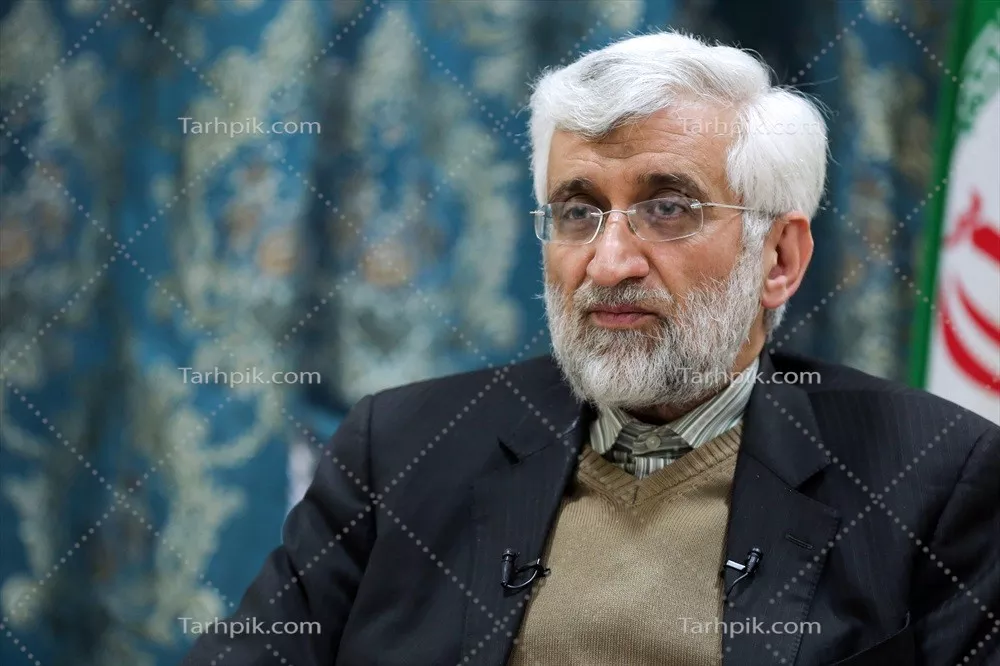 عکس سعید جلیلی نشسته، نمایی از شخصیت و تفکر او