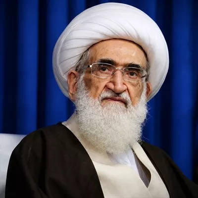 عکس پرتره آیت الله نوری همدانی با جزئیات دقیق و زیبا