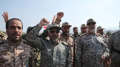 عکس شعار نیروهای نظامی ایران علیه دشمن برای والپیپر
