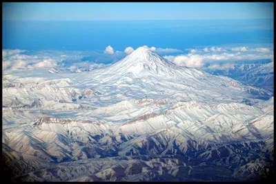 عکس کوه دماوند پوشیده از برف و زیبایی های زمستانی آن