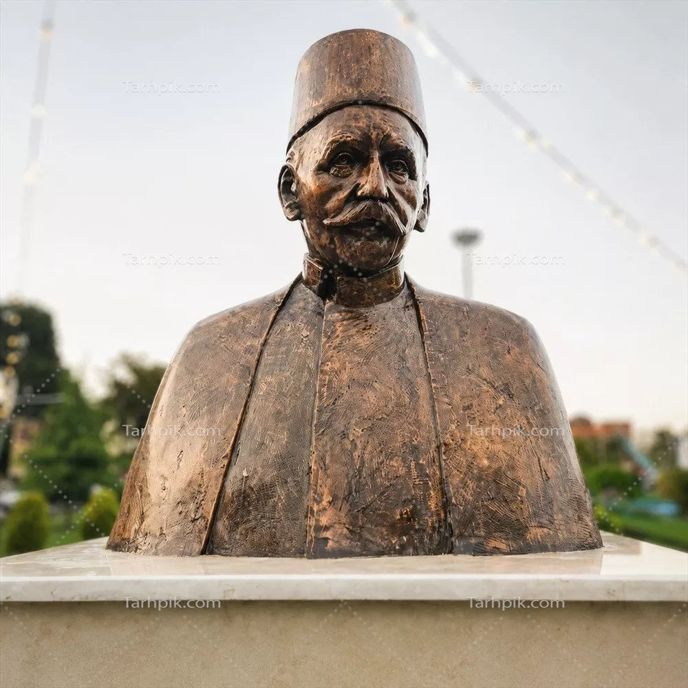 عکس مجسمه نیم تنه کمال الملک