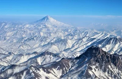 عکس کوه دماوند: قله ای بلند و نمادین در ایران
