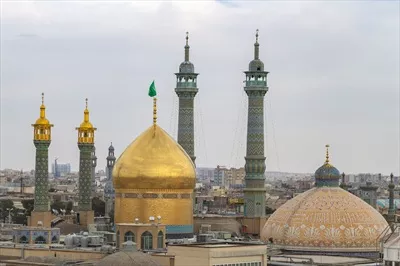 عکس حرم امام رضا در مشهد مقدس: جاذبههای مذهبی و تاریخی