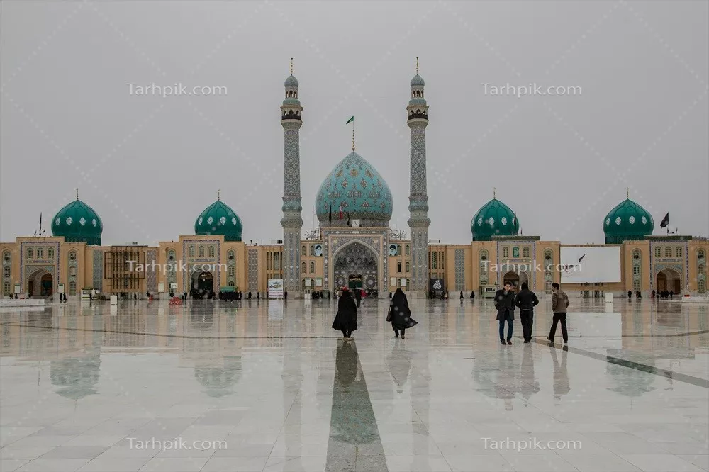 عکس مسجد جمکران با کیفیت: جاذبههای مذهبی و فرهنگی