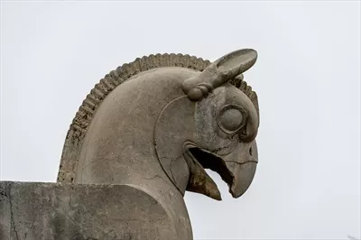 عکس مجسمه سر شیردال با جزئیات دقیق و هنری