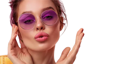 عکس دوربری مدل زن شگفت‌انگیز
