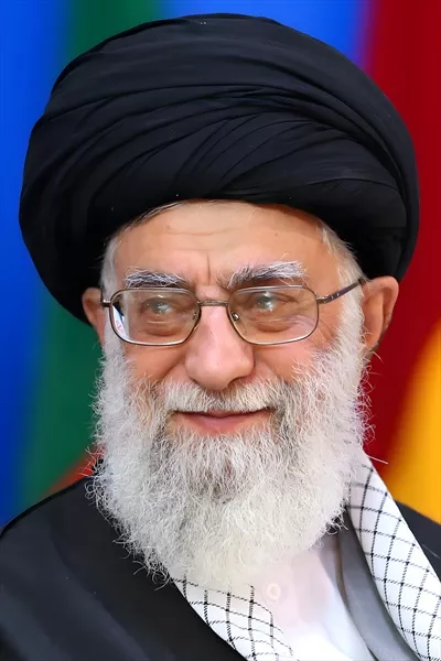 عکس عکس پرتره نمای نزدیک رهبر شهید با کیفیت بالا و جذابیت خاص