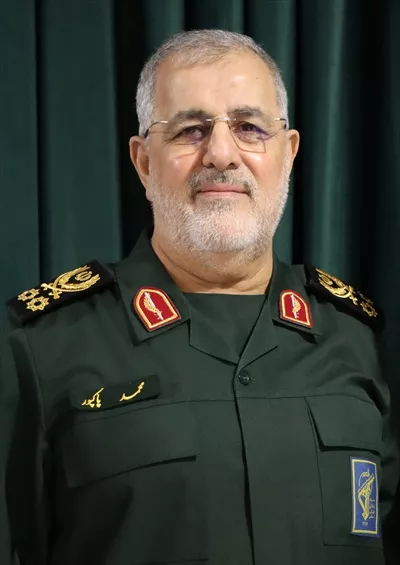 عکس پرتره نمای نزدیک سردار محمد پاکپور با جلوه خاص