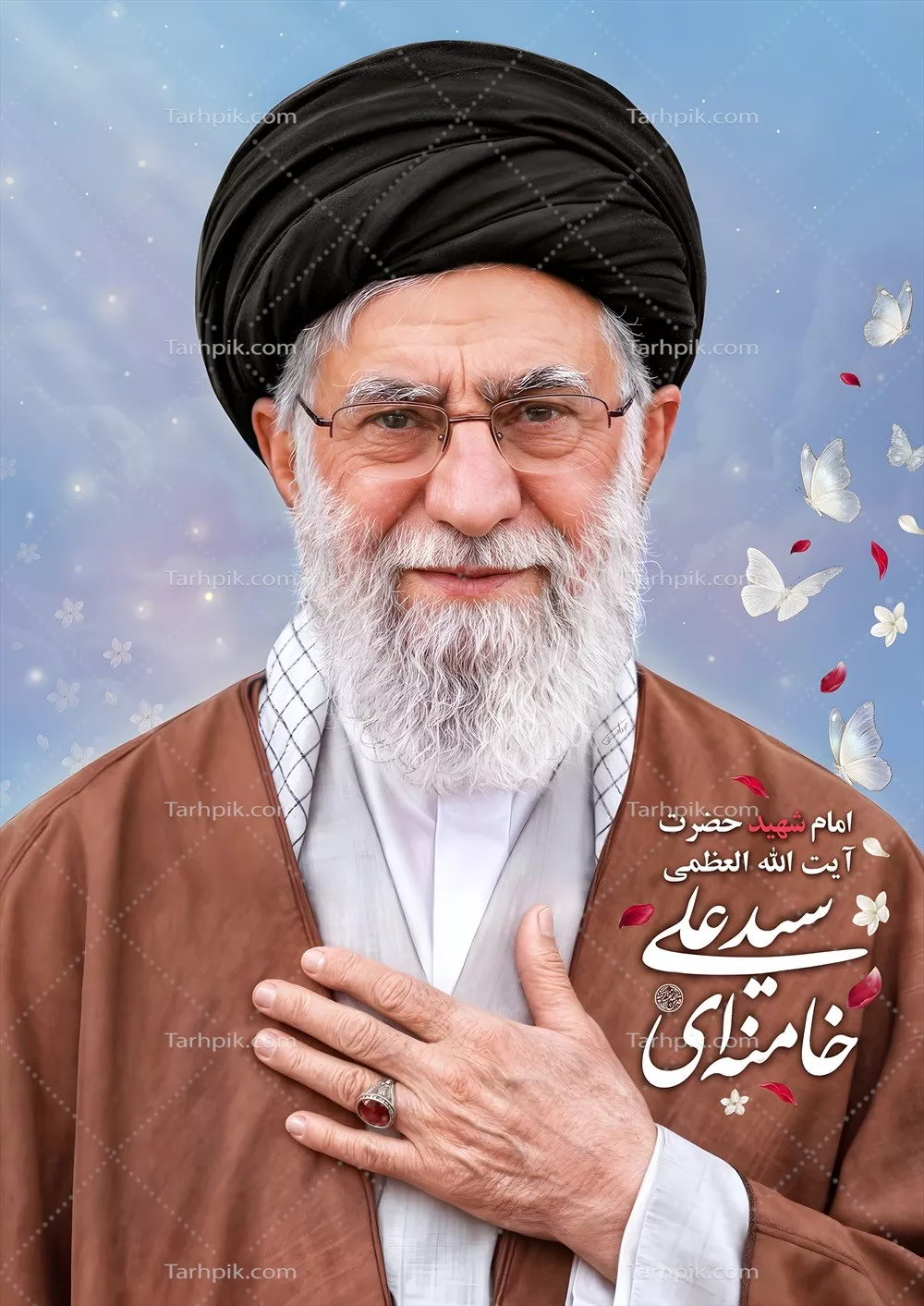 عکس رهبر شهید سید علی خامنه ای با حالت ادای احترام