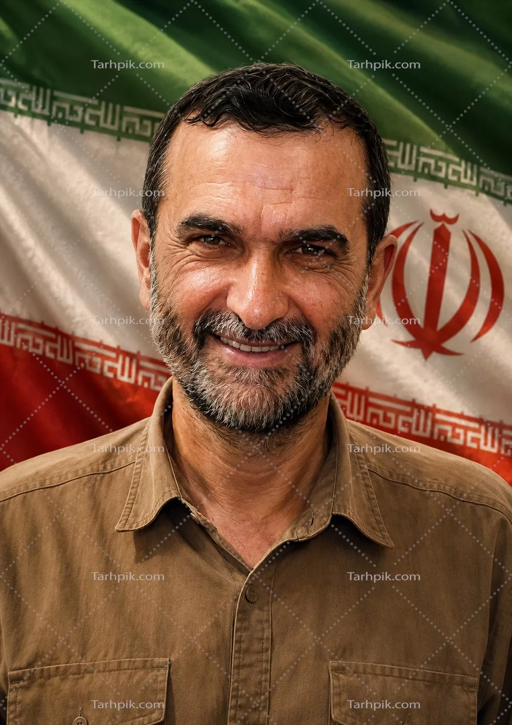 عکس شهید داود عسگری با پرچم ایران و یادگاری از دلاوری