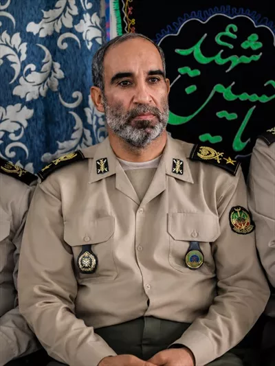 عکس سرتیپ علی جهانشاهی در مراسم عزاداری محرم و سوگواری