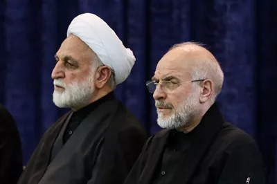عکس غلامحسین محسنی اژه‌ای و محمد باقر قالیباف: چهره‌های سیاسی ایران