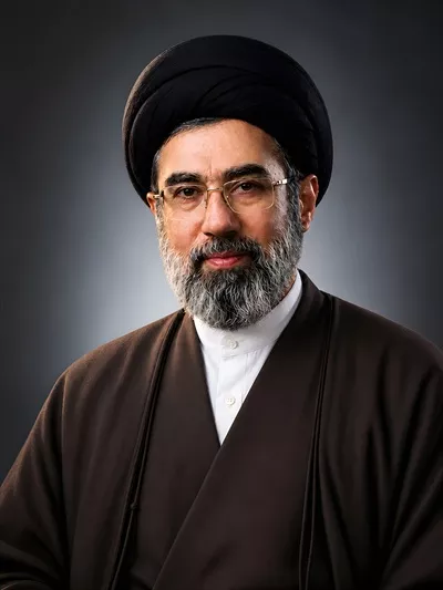 عکس پرتره آیت‌الله مجتبی خامنه‌ای: الهام‌بخش و پایدار در تاریخ معاصر ایران