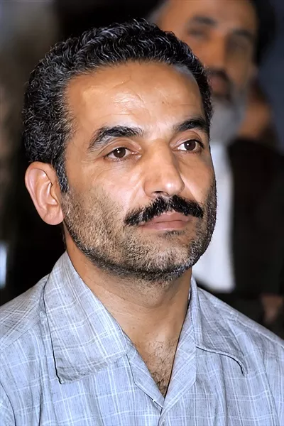 عکس بازسازی شده شهید رجایی، نماد خدمت و فداکاری