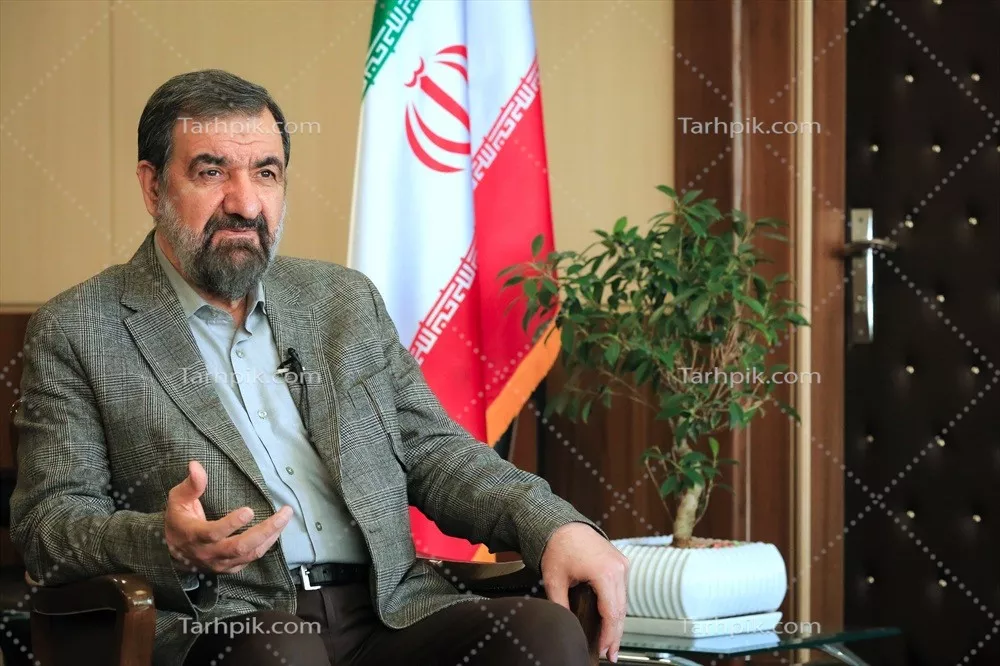 عکس محسن رضایی با کیفیت و تصاویری از او در فعالیتهای سیاسی