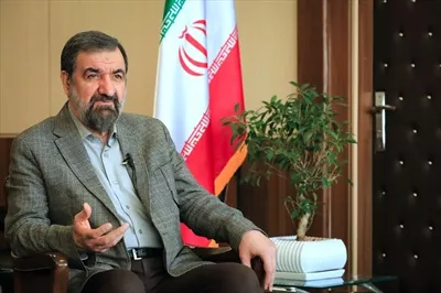 عکس محسن رضایی با کیفیت و تصاویری از او در فعالیت‌های سیاسی