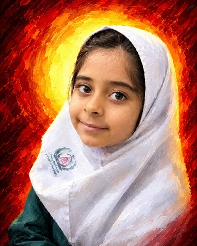 عکس شهیده آتنا چملی زاده، دانش آموزی از مدرسه میناب که جان خود را فدای وطن کرد