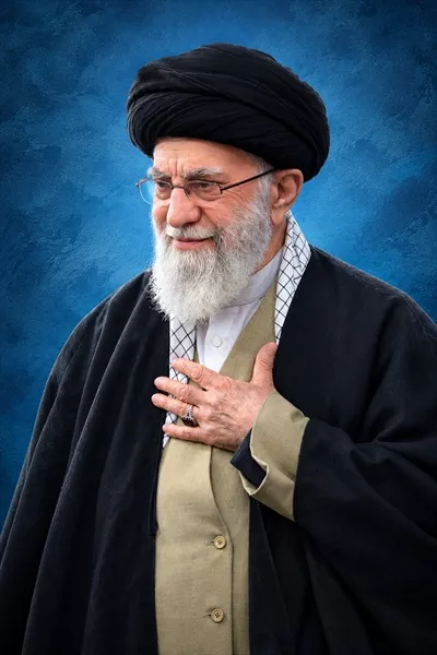 عکس امام شهید سید علی خامنه ای با کیفیت عالی